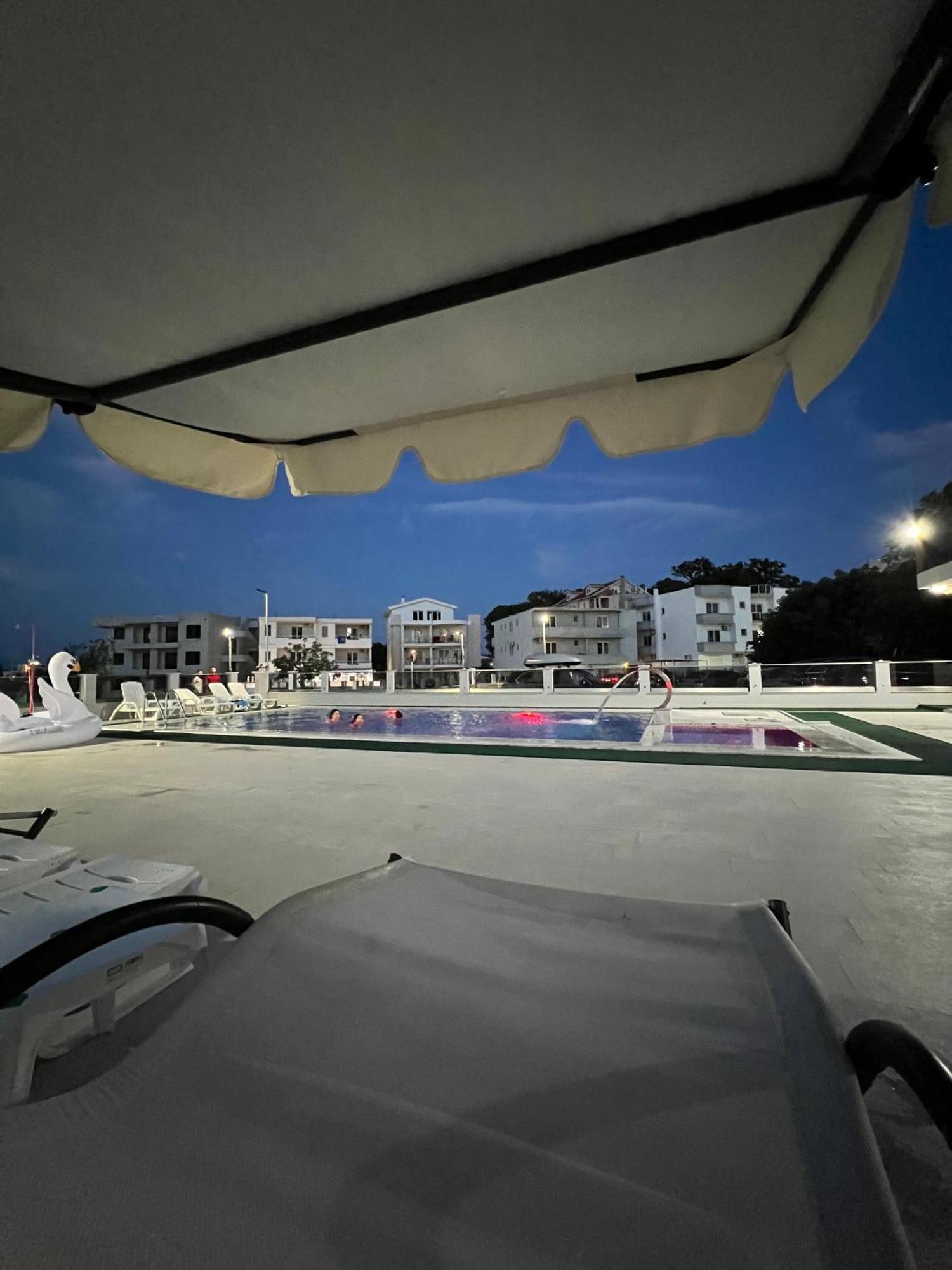 Apartments Zalli 울친 외부 사진