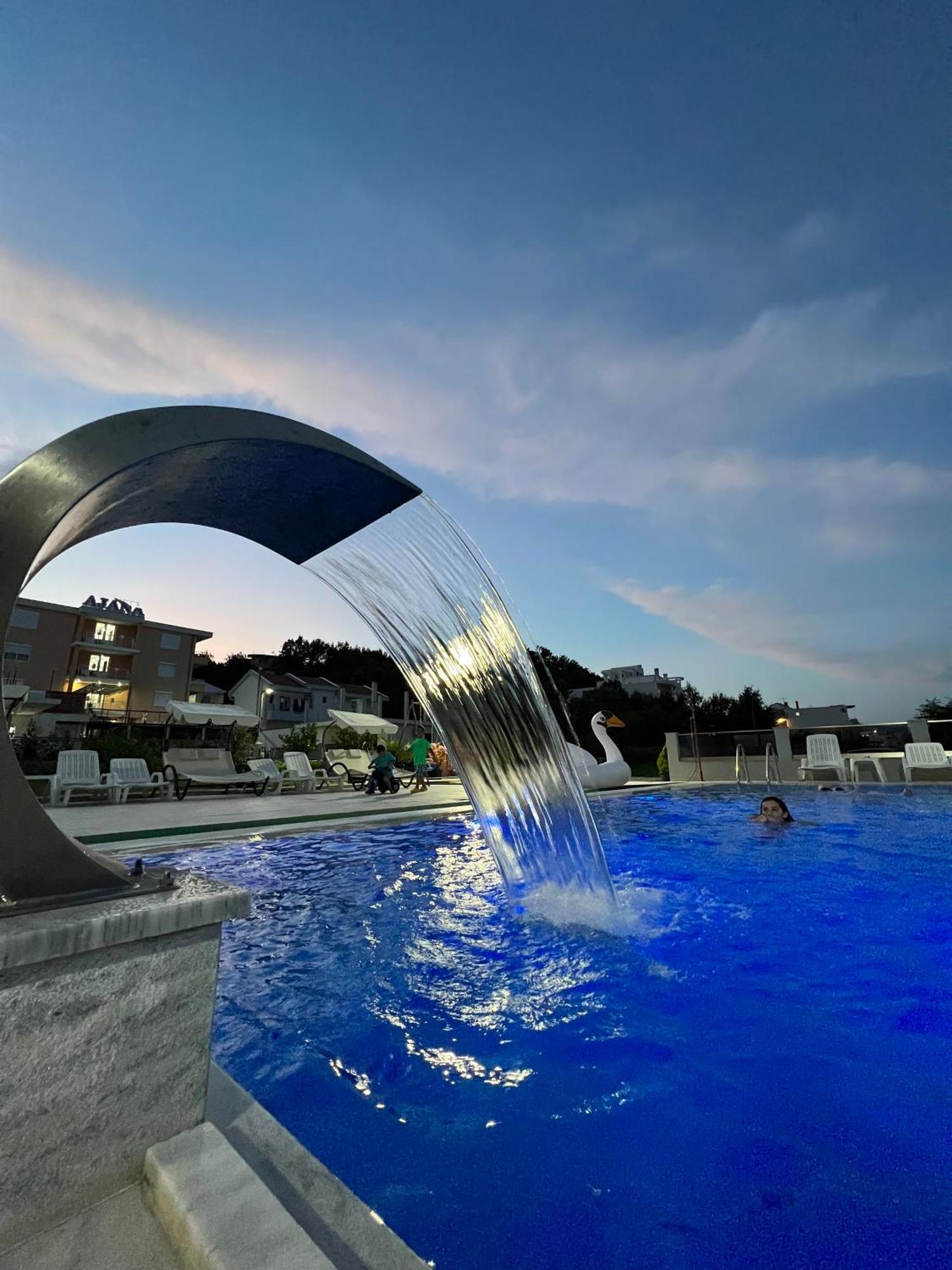 Apartments Zalli 울친 외부 사진