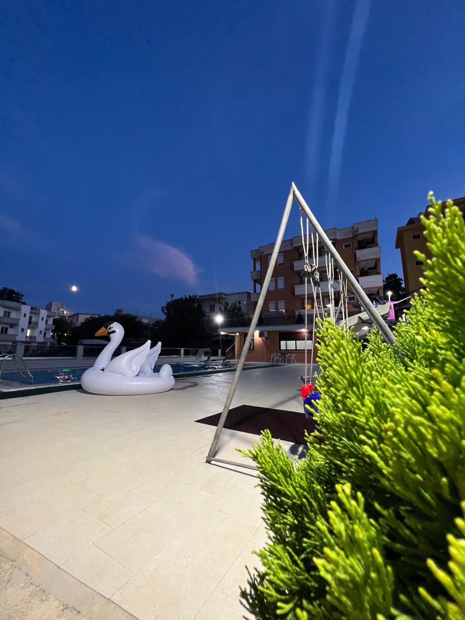 Apartments Zalli 울친 외부 사진