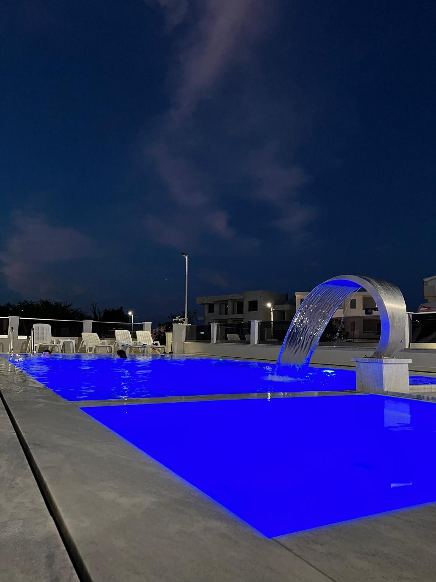 Apartments Zalli 울친 외부 사진