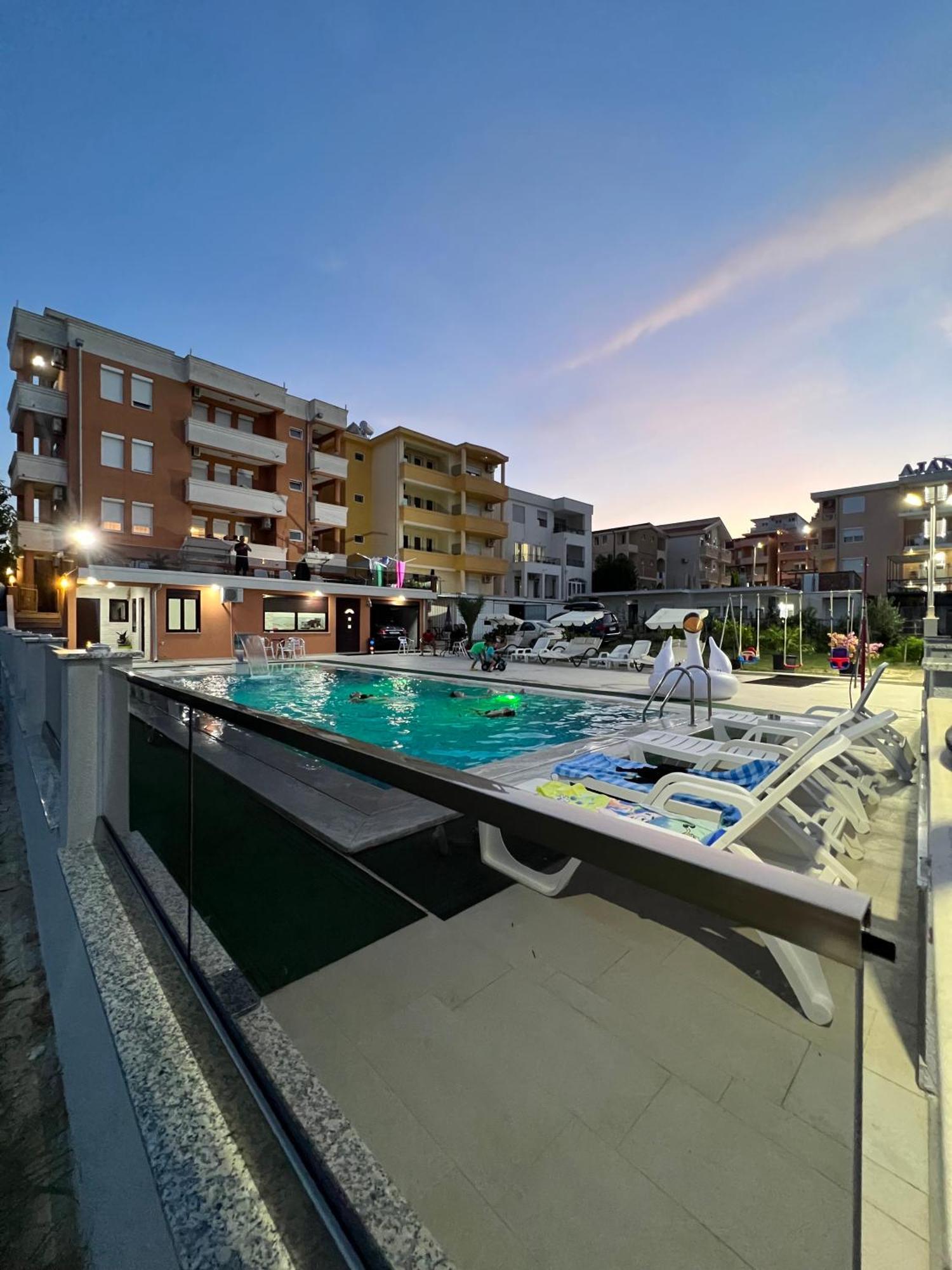 Apartments Zalli 울친 외부 사진