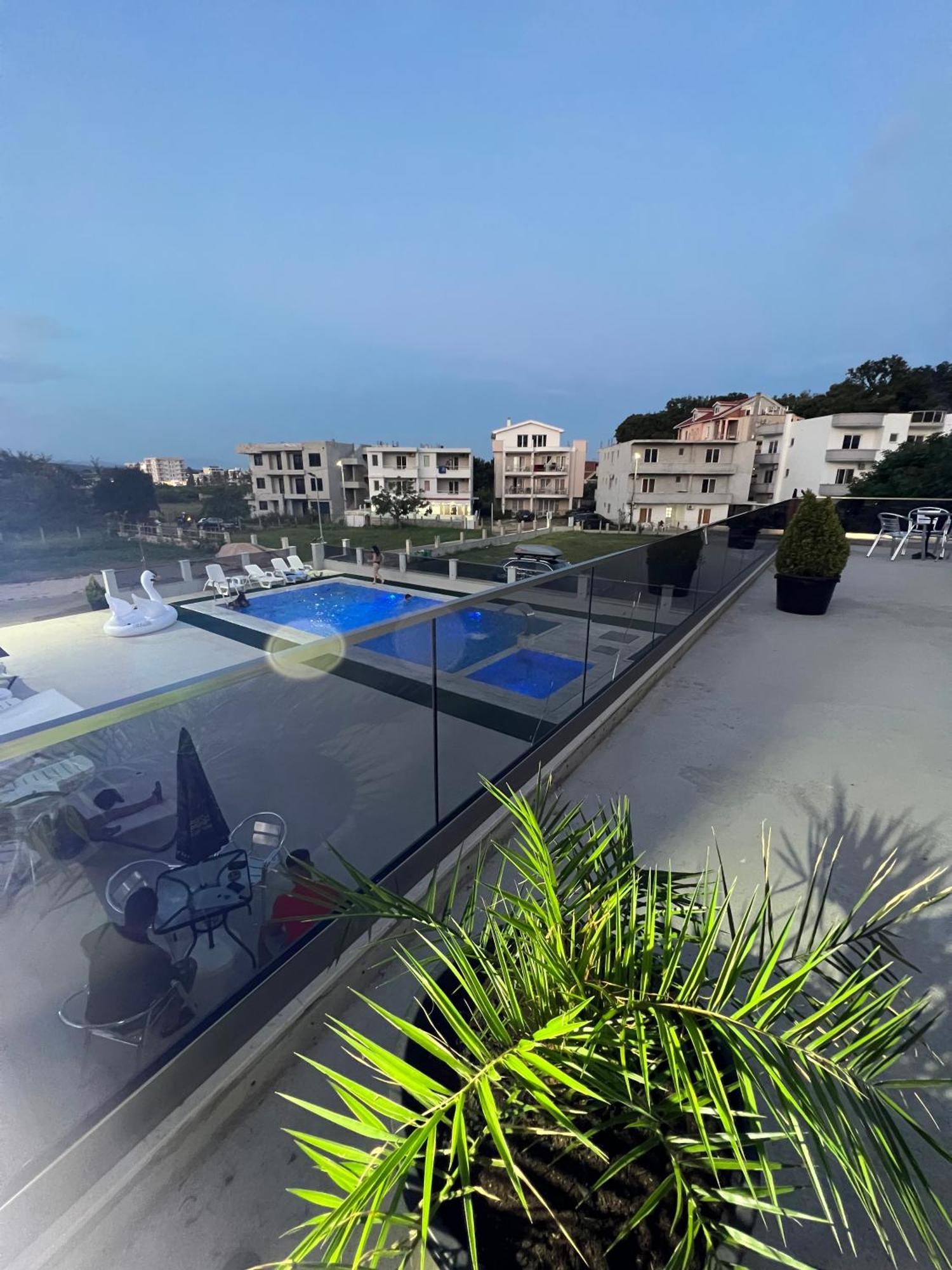 Apartments Zalli 울친 외부 사진