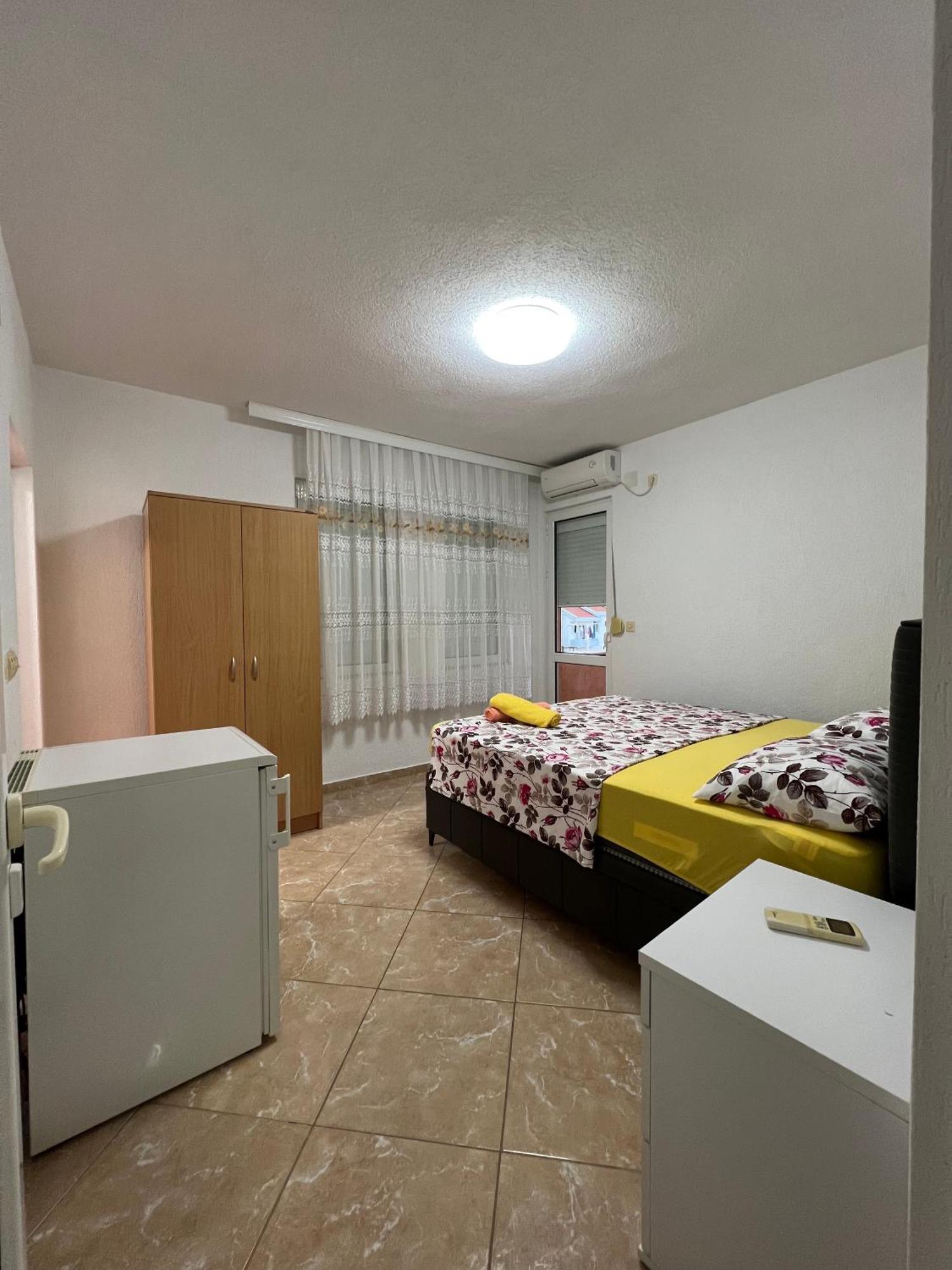 Apartments Zalli 울친 외부 사진